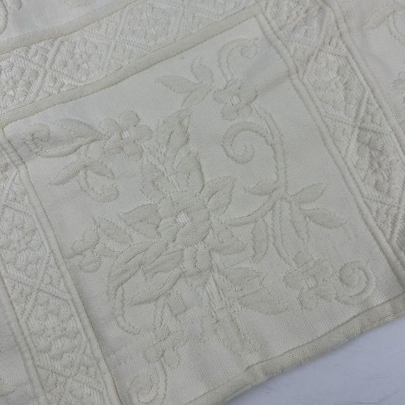 Linen Source Matelasse Pillow Sham Flowerbox Textured Print Ecru Cream Standard - Picture 2 of 10